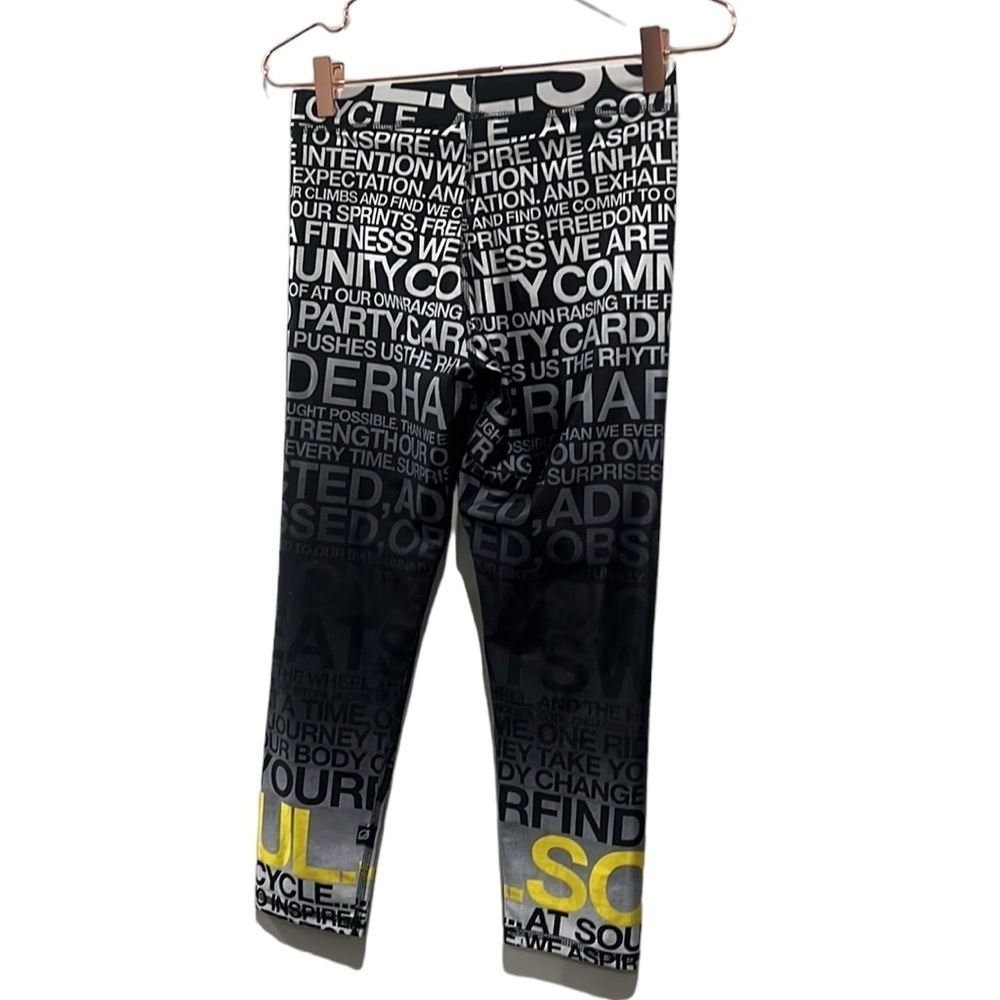 𝅺TEREZ X Soul Cycle cropped graphic leggings skulls soul logo siz…